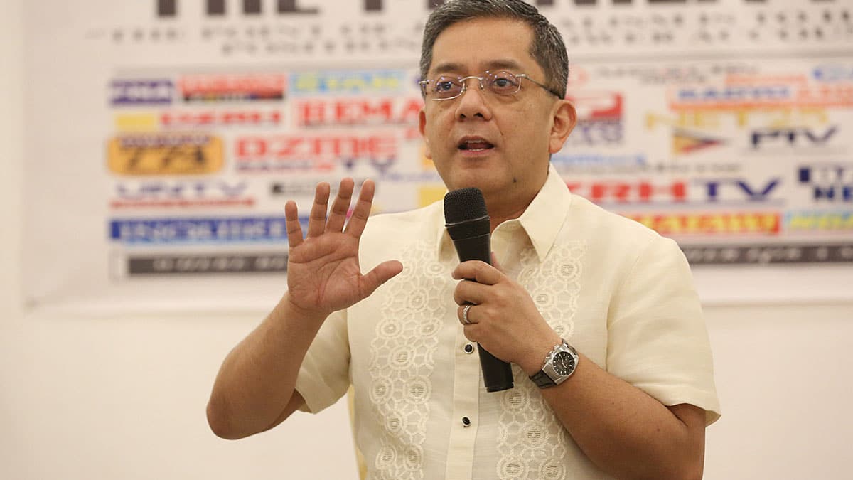 Comelec: People in precincts’ 30-meter perimeter by 7pm can still vote